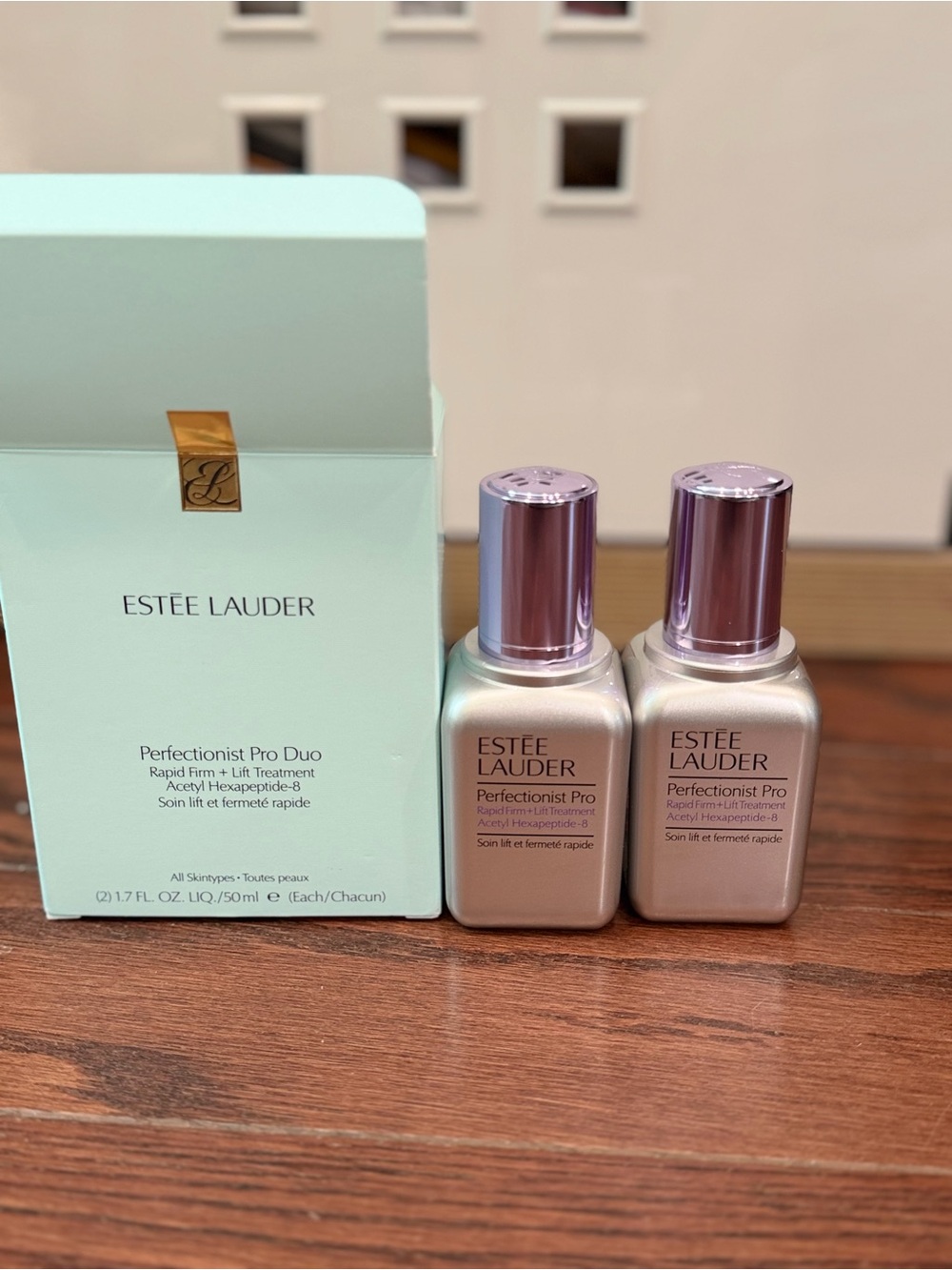 Estee Lauder Perfectionist Pro Rapid Firm + Lift Treatment/twin size/Serum/NWB